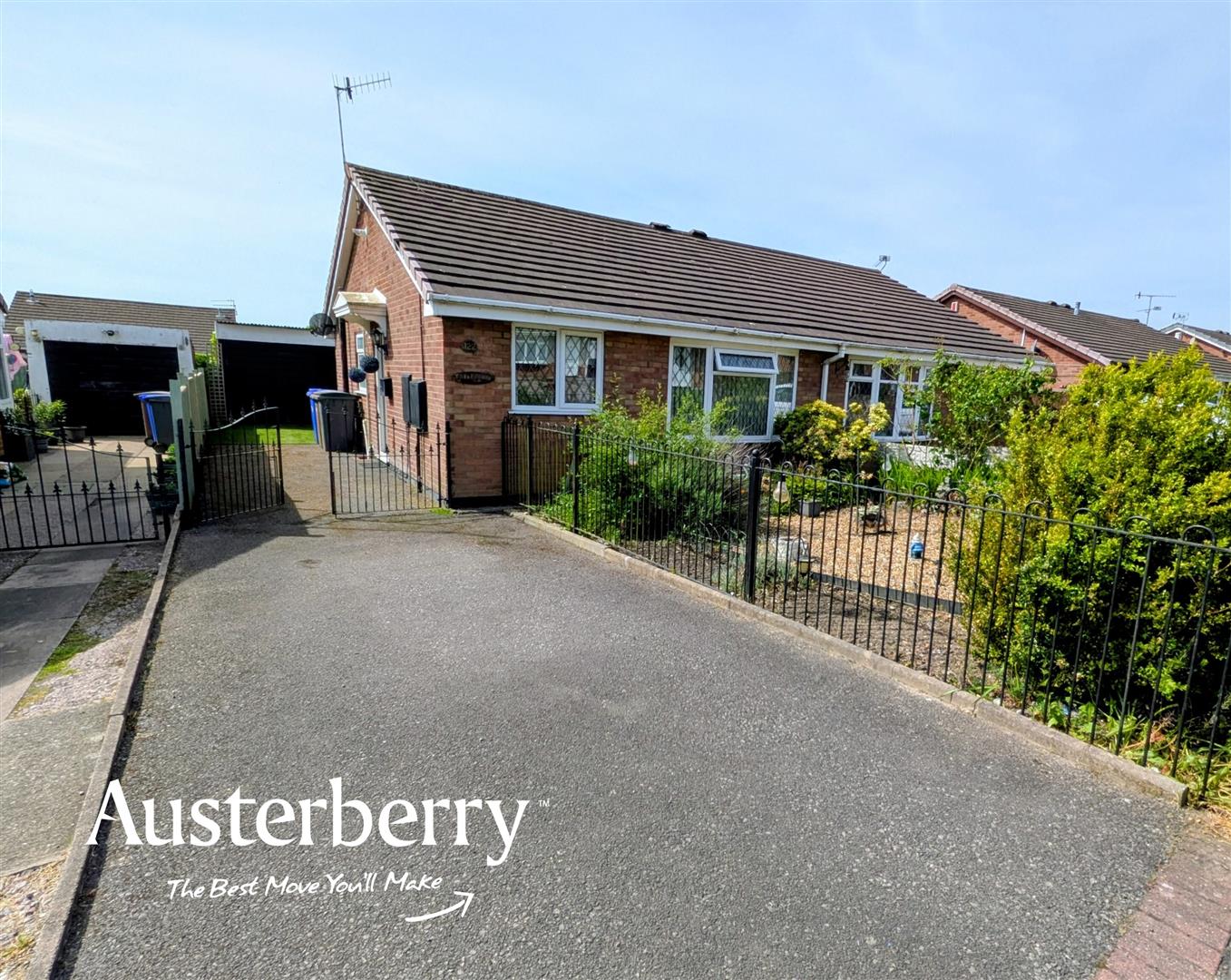 2 bed property in Forrister Street, Stoke-On-Trent